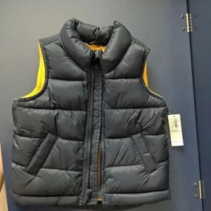 NWT old navy puffer vest